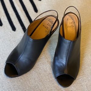 Banana Republic - Jolyn Mule - Black